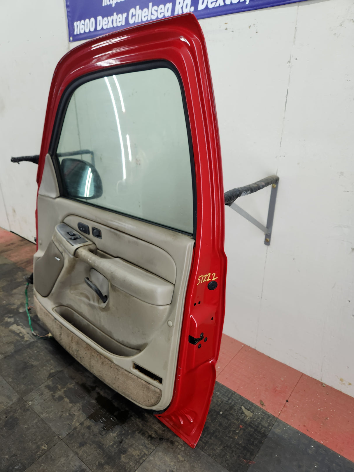 1999-2006 Chevrolet Silverado / GMC Sierra 1500 2500 3500 HD Front Passenger side Door RH