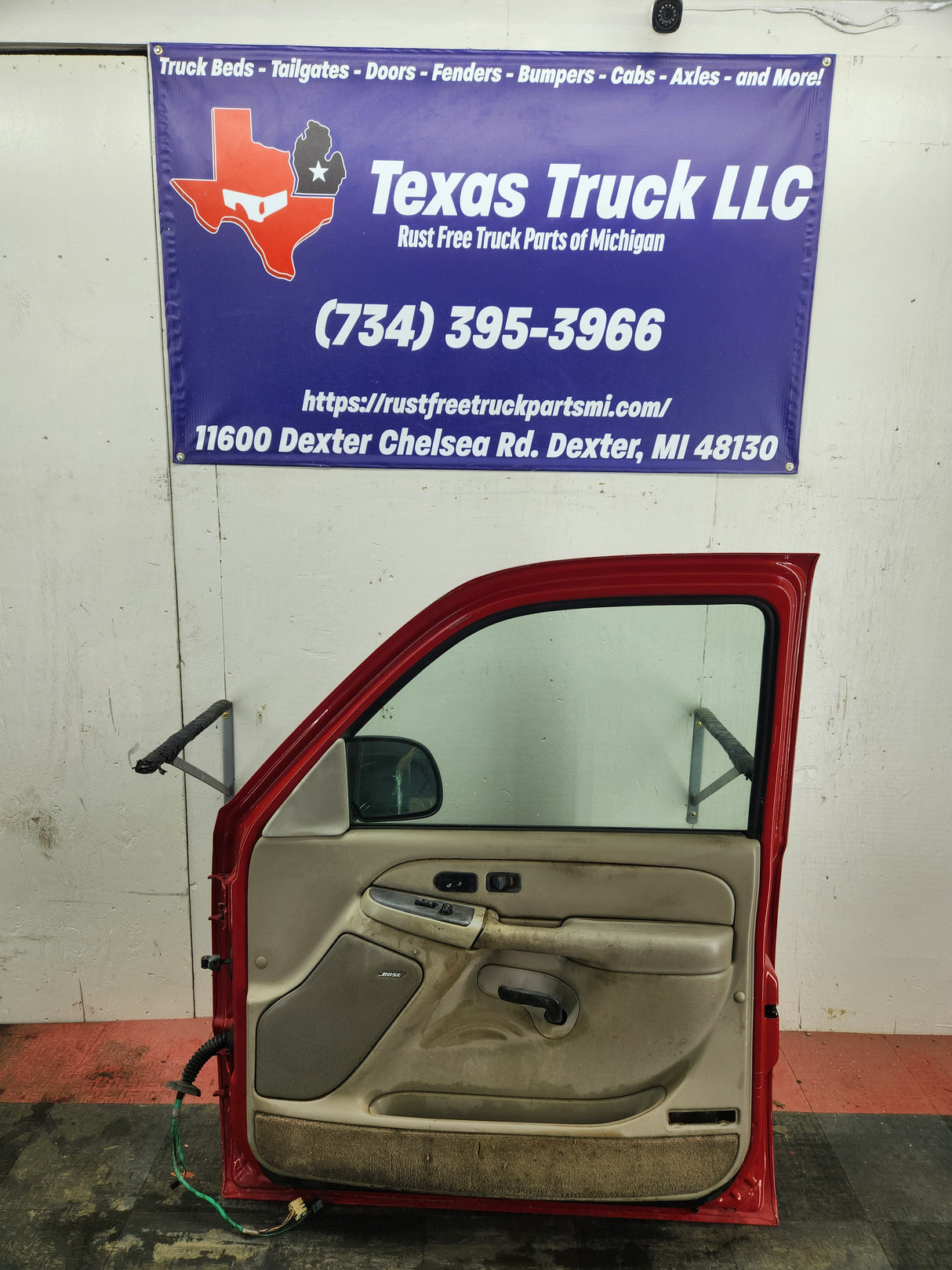 1999-2006 Chevrolet Silverado / GMC Sierra 1500 2500 3500 HD Front Passenger side Door RH