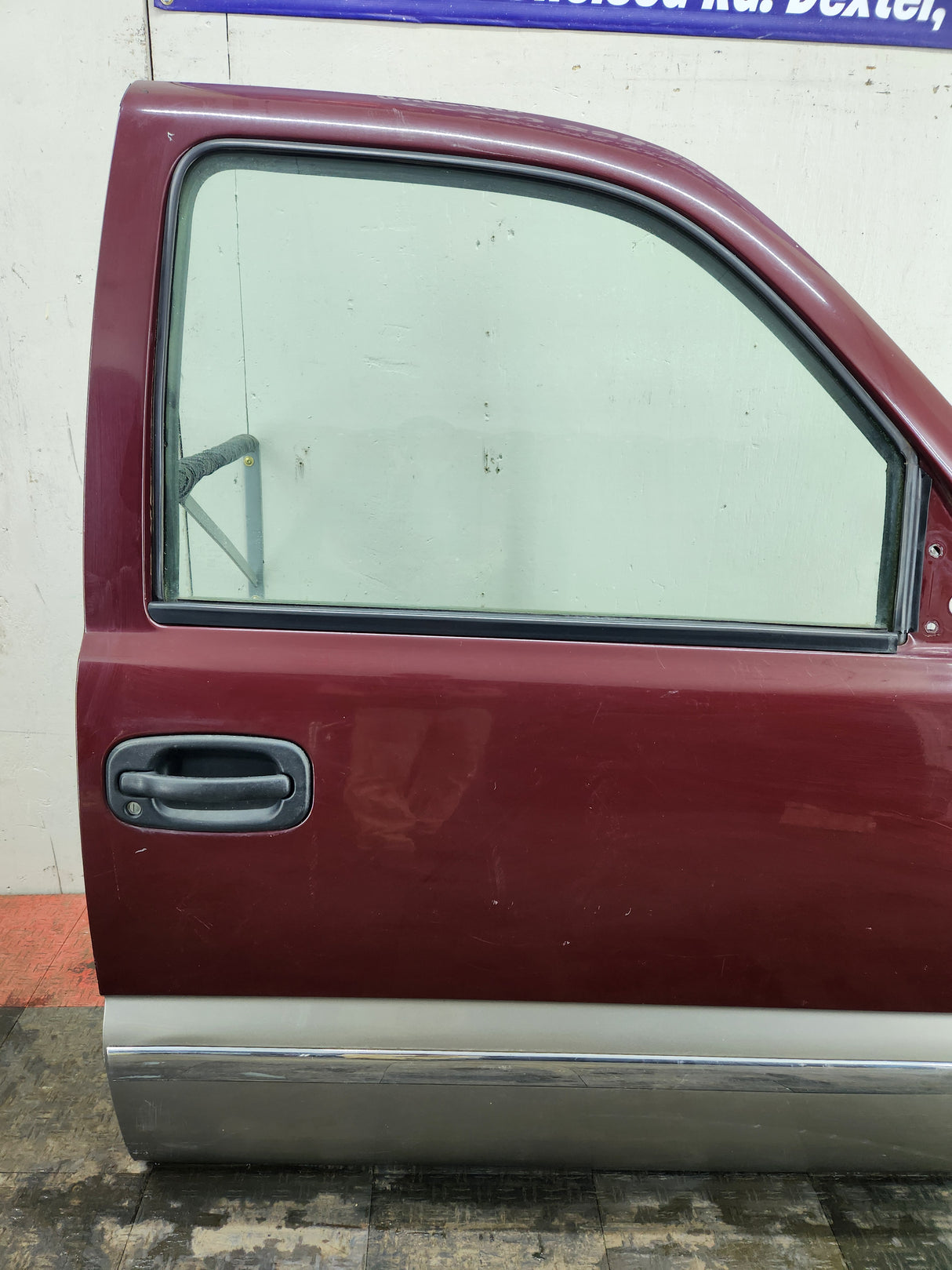 1999-2006 Chevrolet Silverado / GMC Sierra 1500 2500 3500 HD Front Passenger side Door RH