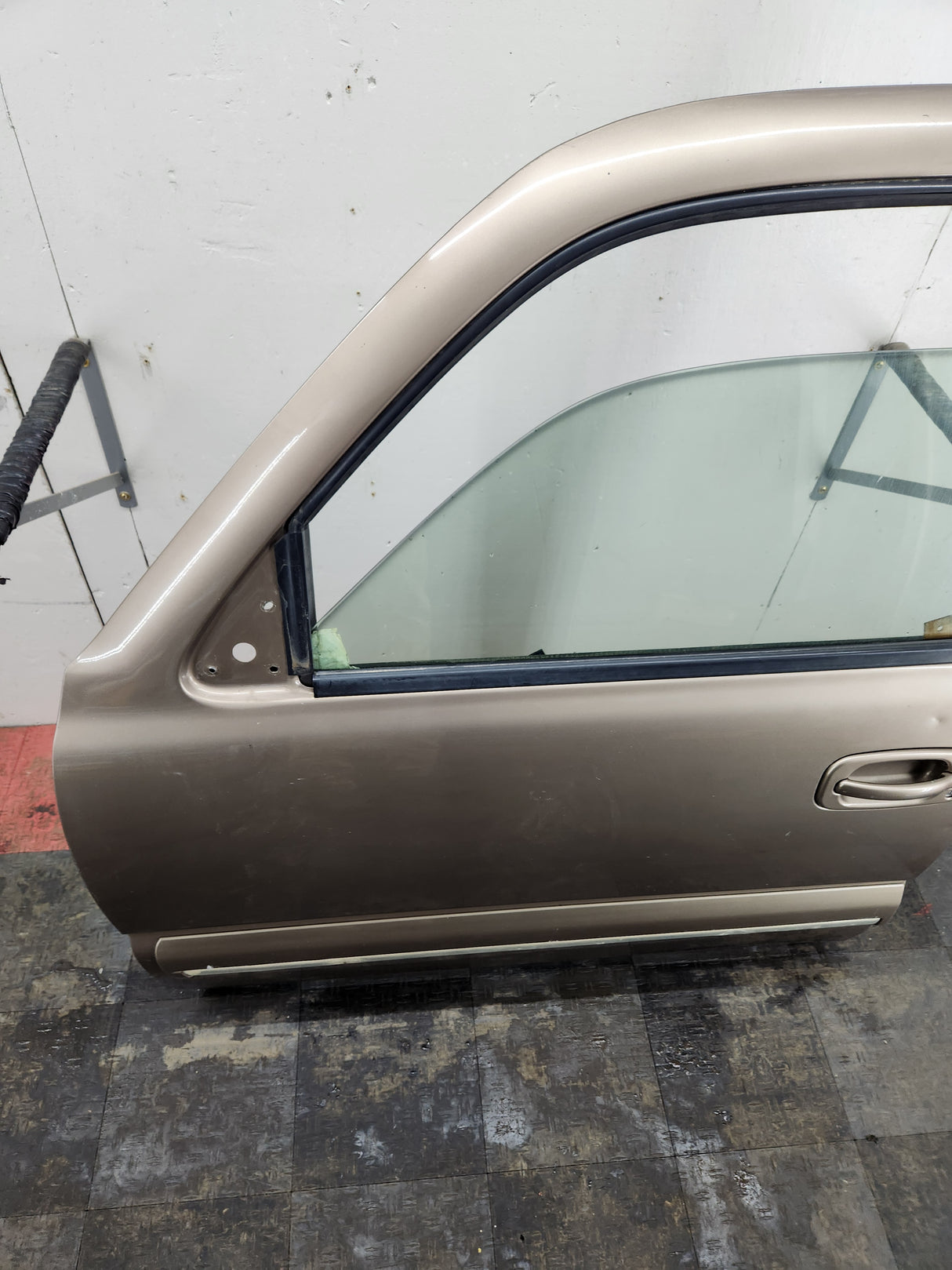 1999-2006 Chevrolet Silverado / GMC Sierra 1500 2500 3500 HD Front Driver side Door LH