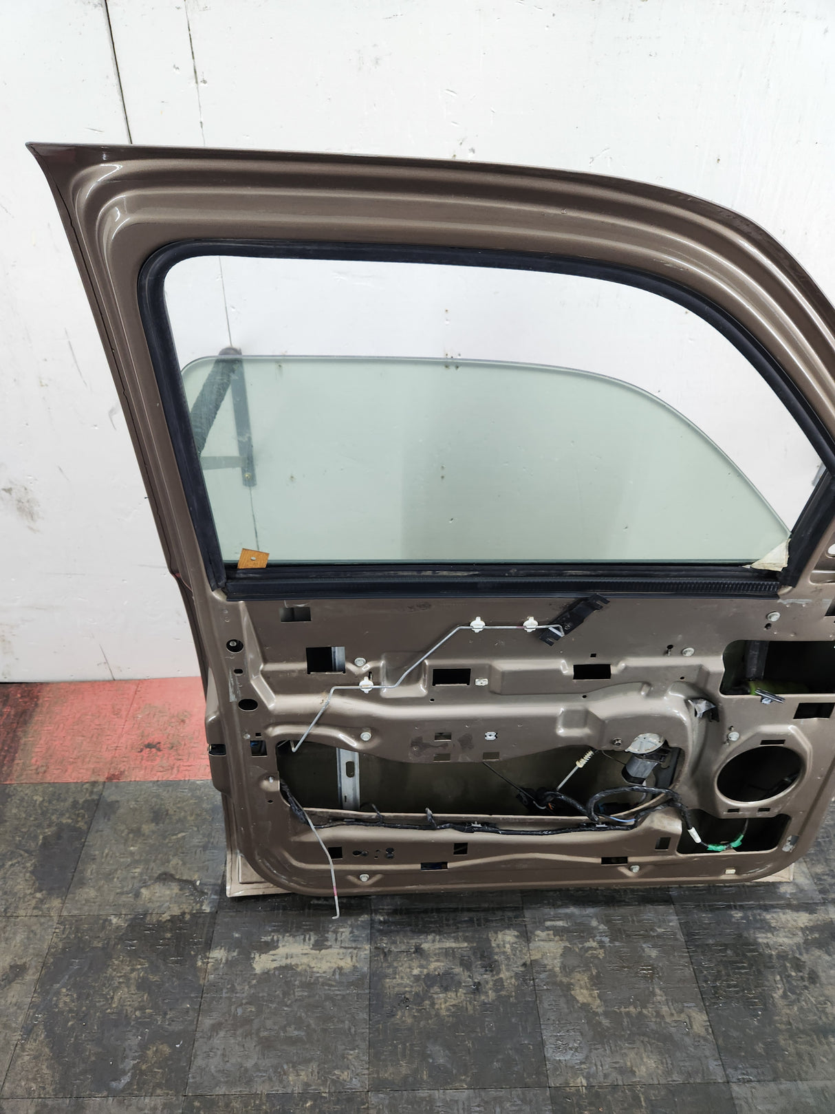 1999-2006 Chevrolet Silverado / GMC Sierra 1500 2500 3500 HD Front Driver side Door LH