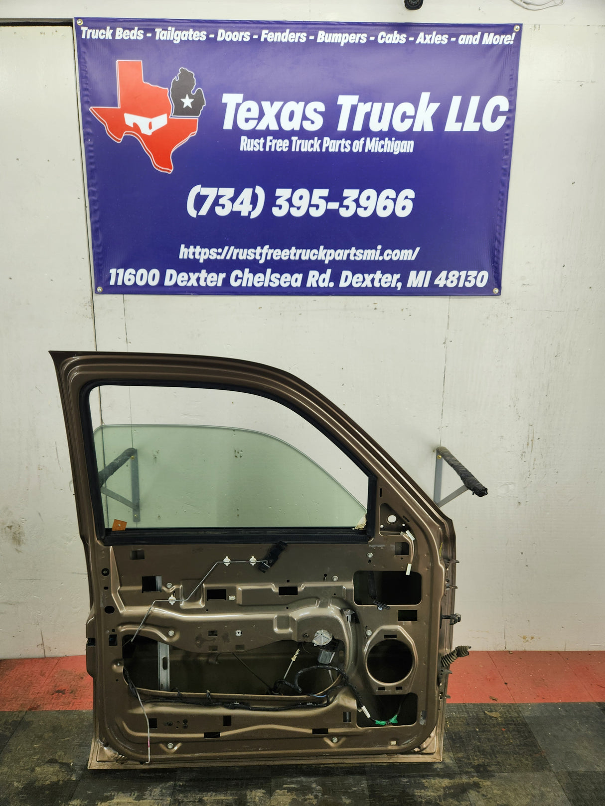 1999-2006 Chevrolet Silverado / GMC Sierra 1500 2500 3500 HD Front Driver side Door LH