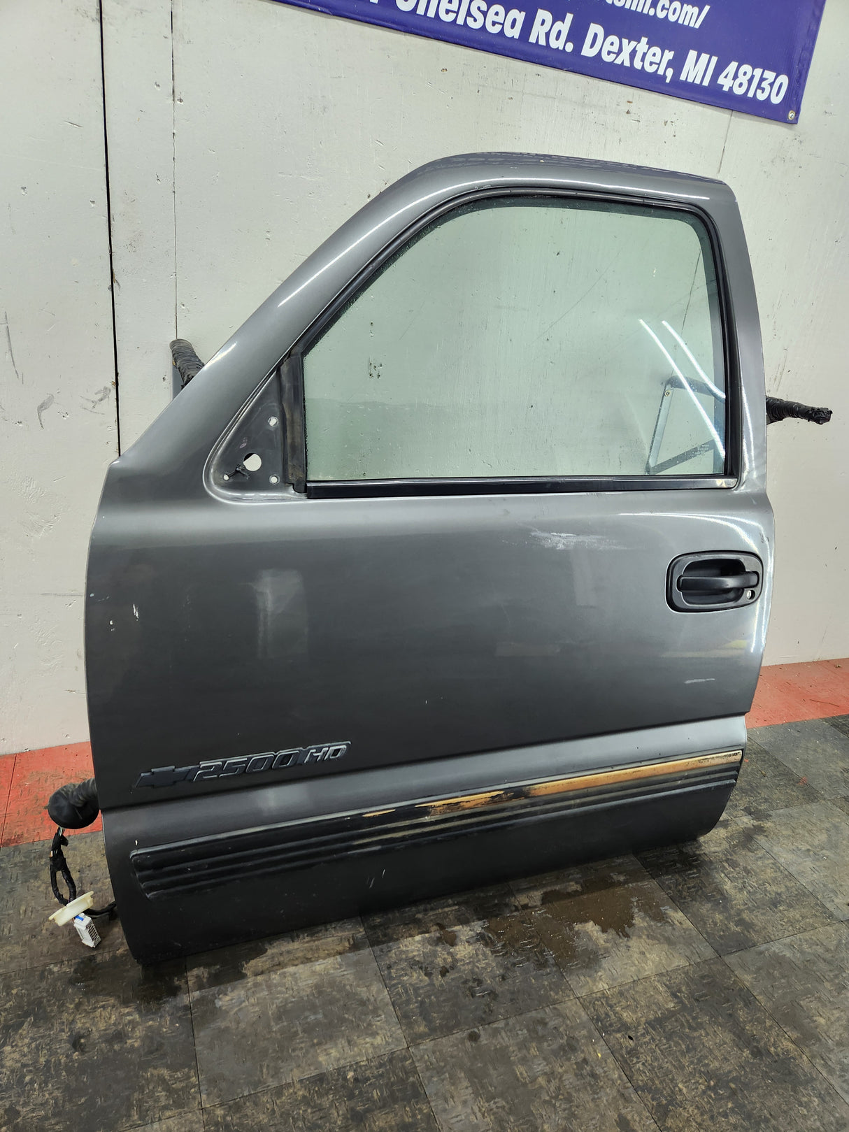 1999-2006 Chevrolet Silverado / GMC Sierra 1500 2500 3500 HD Driver Side Front Door LH