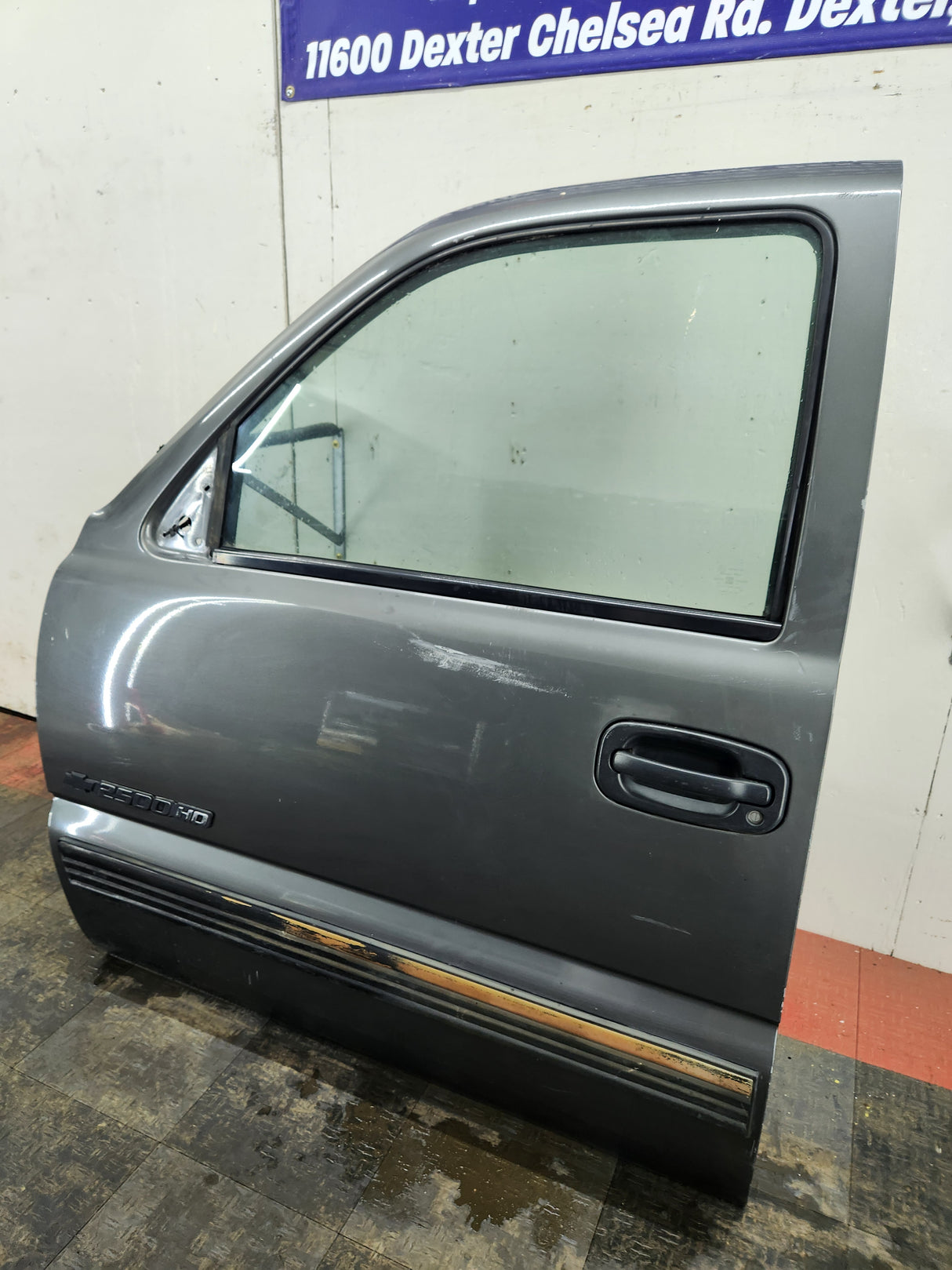 1999-2006 Chevrolet Silverado / GMC Sierra 1500 2500 3500 HD Driver Side Front Door LH