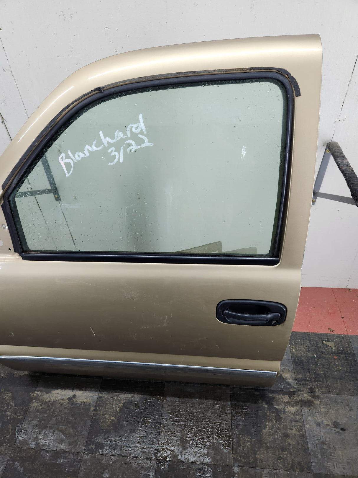 1999-2006 Chevrolet Silverado / GMC Sierra 1500 2500 3500 HD Front Driver side Door LH