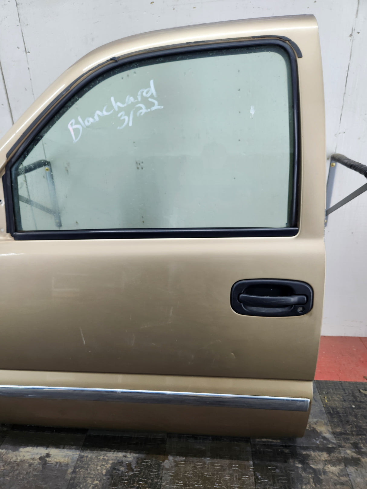 1999-2006 Chevrolet Silverado / GMC Sierra 1500 2500 3500 HD Front Driver side Door LH