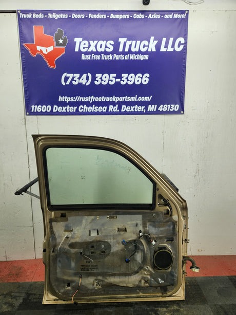 1999-2006 Chevrolet Silverado / GMC Sierra 1500 2500 3500 HD Front Driver side Door LH