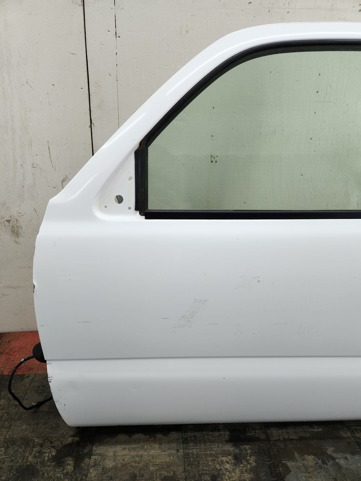 1999-2006 Chevrolet Silverado / GMC Sierra 1500 2500 3500 HD Front Driver Side Door LH