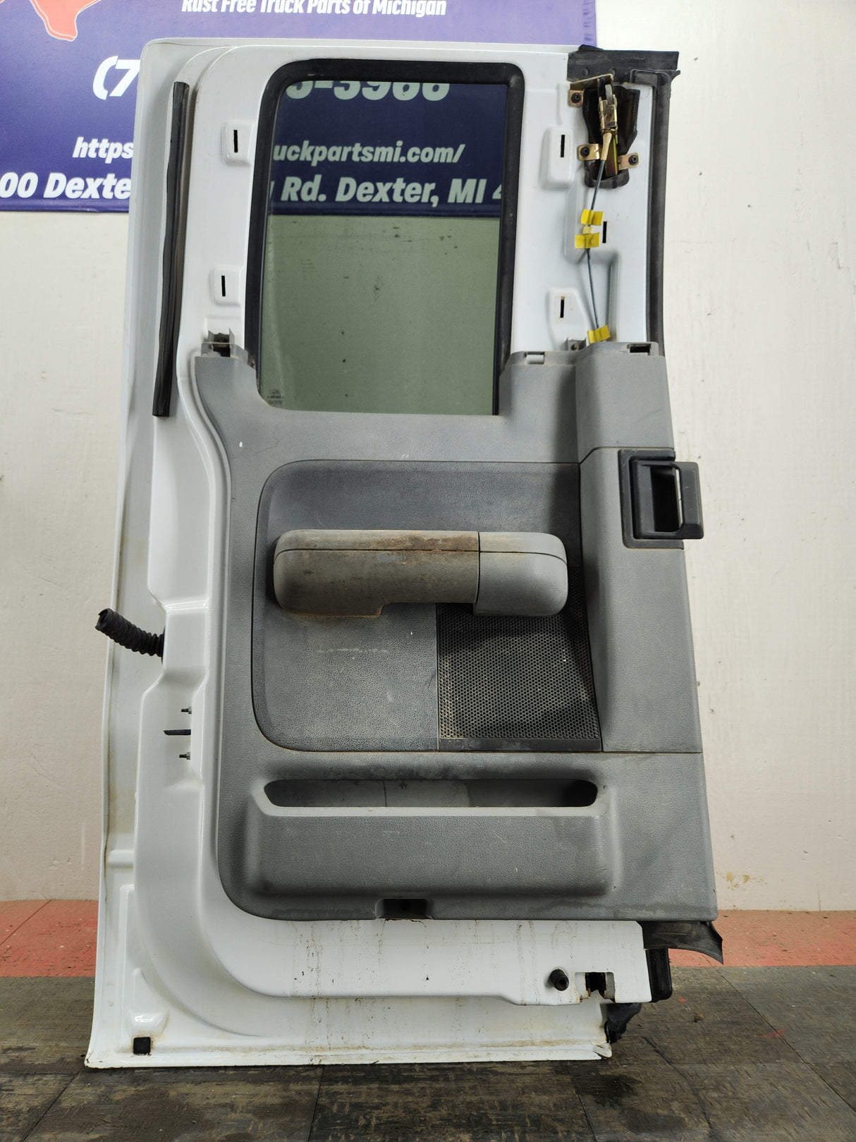 2004-2008 Ford F150 Driver Rear Extended Cab Door LH