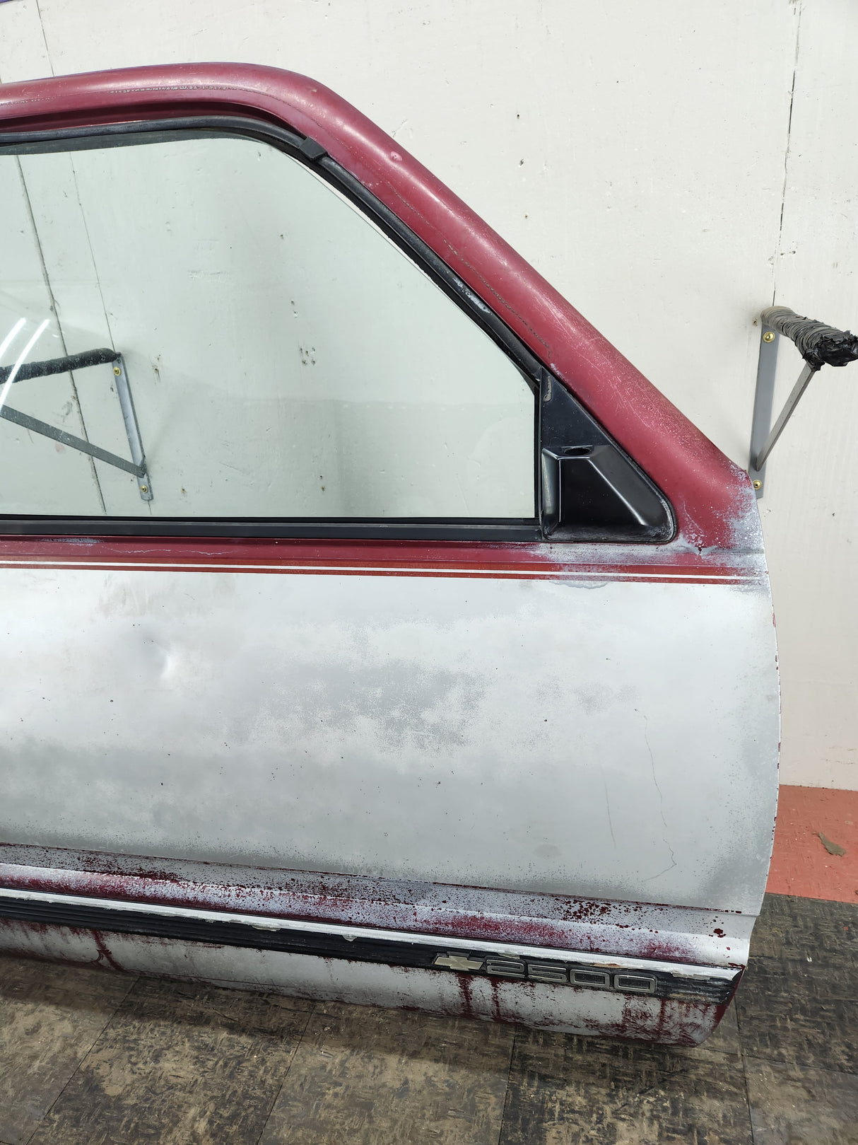 1988-2000 Chevrolet Silverado Suburban GMC Sierra RH Front Passenger Door 1500 2500 3500