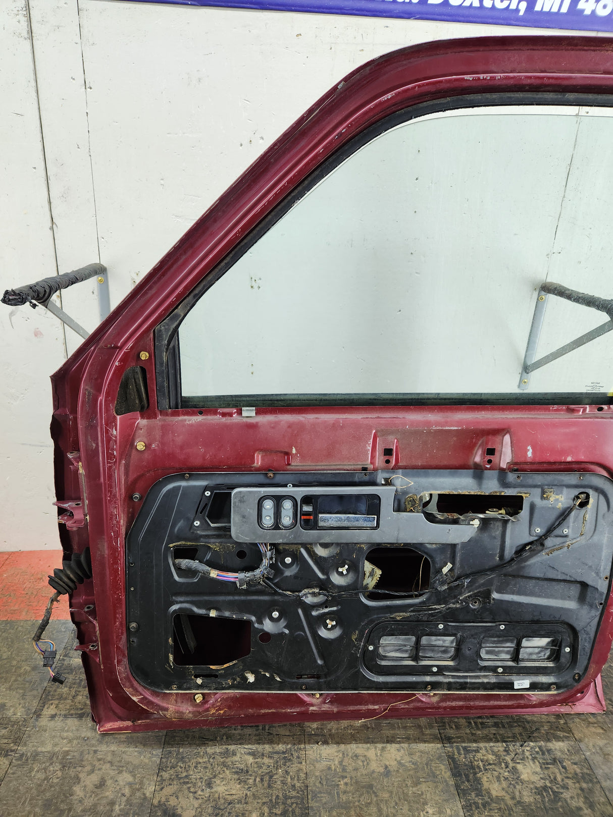 1988-2000 Chevrolet Silverado Suburban GMC Sierra RH Front Passenger Door 1500 2500 3500