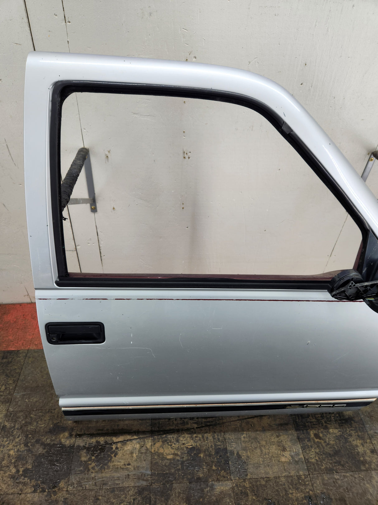 1988-2000 Chevrolet Silverado Suburban GMC Sierra RH Front Passenger Door