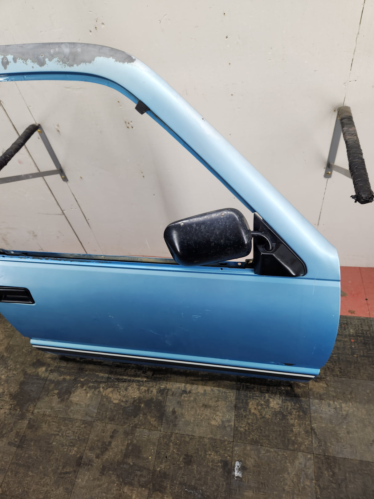 1988-2000 Chevrolet Silverado Suburban GMC Sierra RH Front Passenger Door