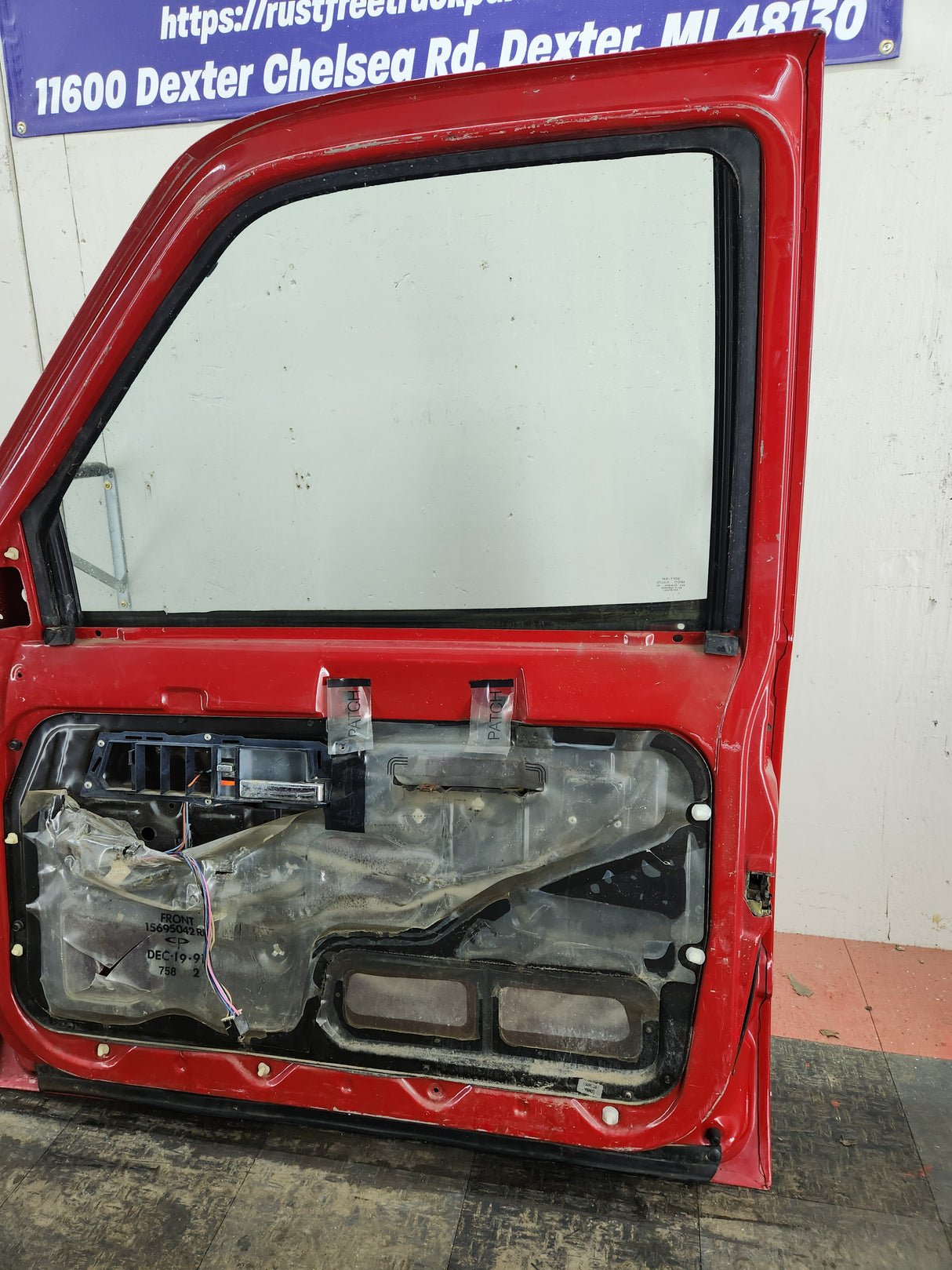 1988-2000 Chevrolet Silverado Suburban GMC Sierra RH Front Passenger Door