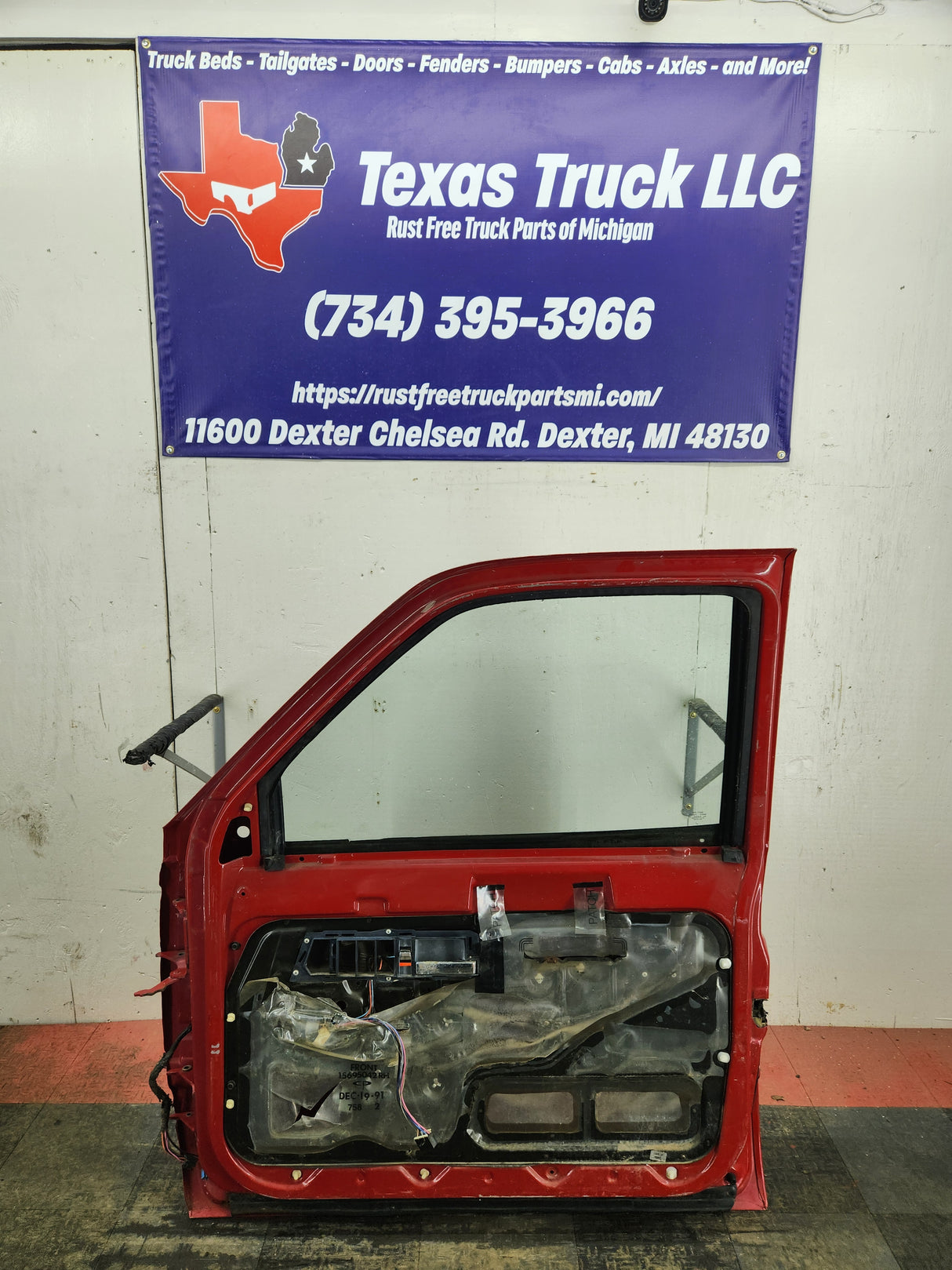 1988-2000 Chevrolet Silverado Suburban GMC Sierra RH Front Passenger Door