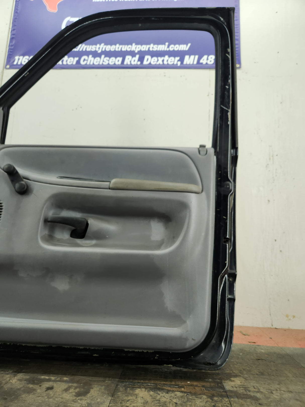 1994-2002 Dodge Ram 2nd Gen RH Passenger Side Front Door Regular Cab / 2 Door Ext Cab 1500 2500 3500 ROUND CORNER