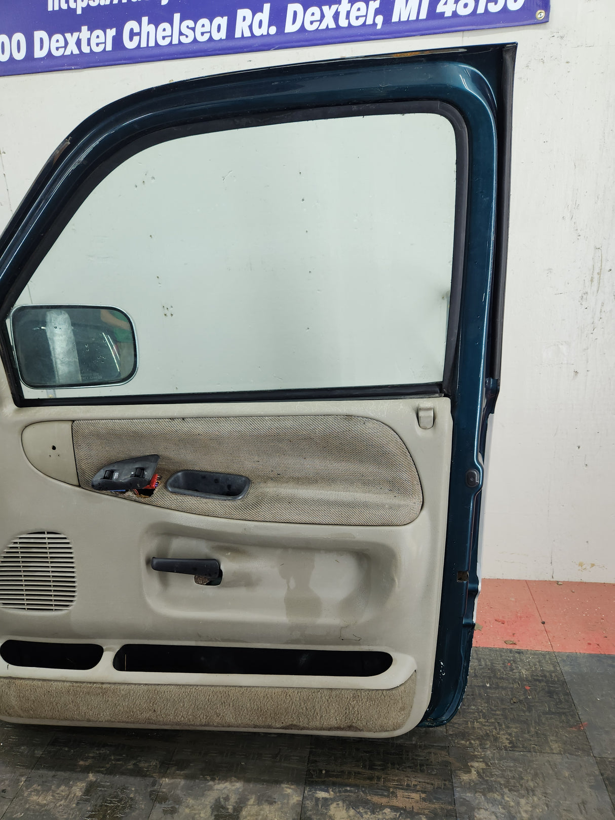 1994-2002 Dodge Ram 2nd Gen RH Passenger Side Front Door Regular Cab / 2 Door Ext Cab 1500 2500 3500 ROUND CORNER