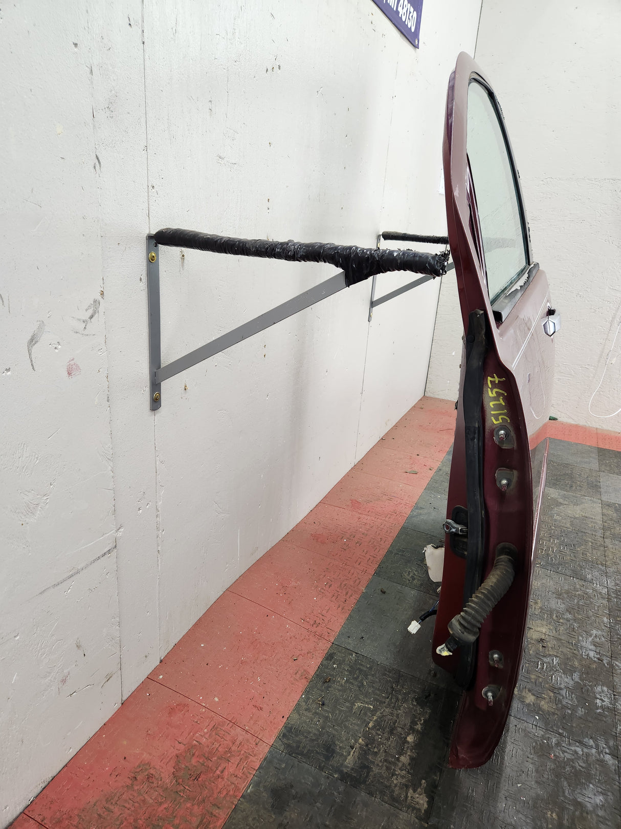 2004-2007 Nissan Titan Driver Side Front Door LH