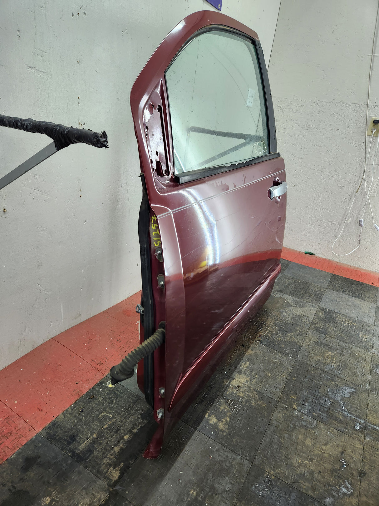 2004-2007 Nissan Titan Driver Side Front Door LH