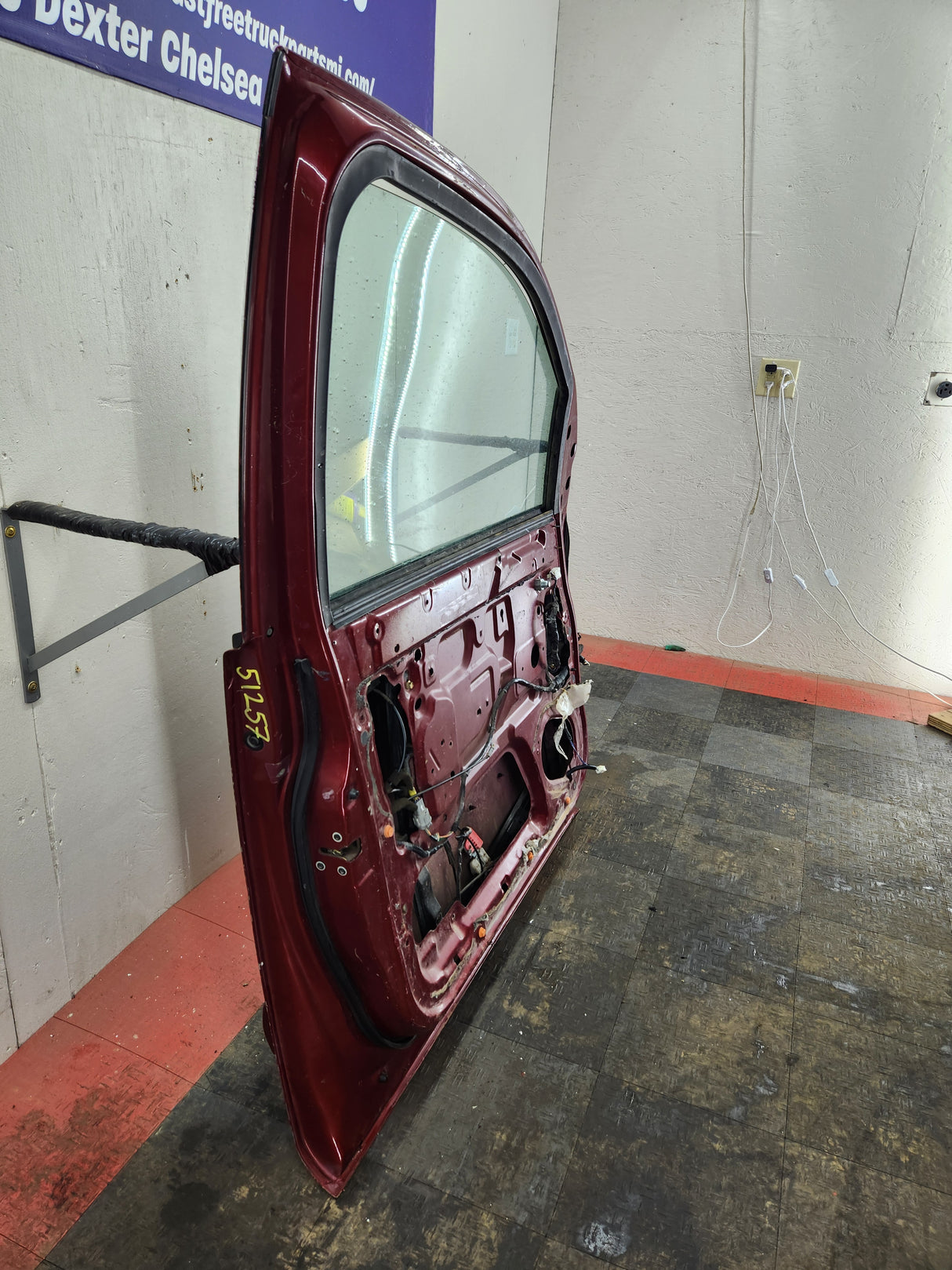 2004-2007 Nissan Titan Driver Side Front Door LH
