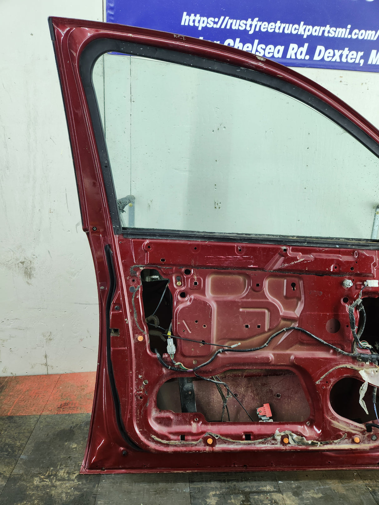 2004-2007 Nissan Titan Driver Side Front Door LH