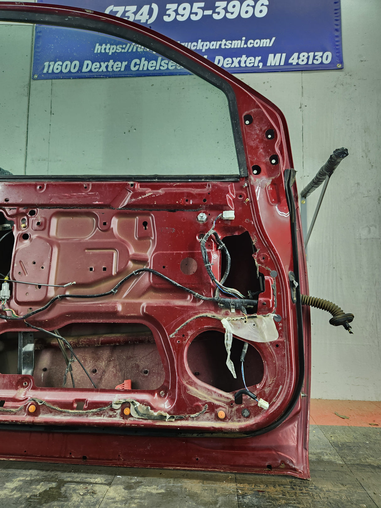 2004-2007 Nissan Titan Driver Side Front Door LH