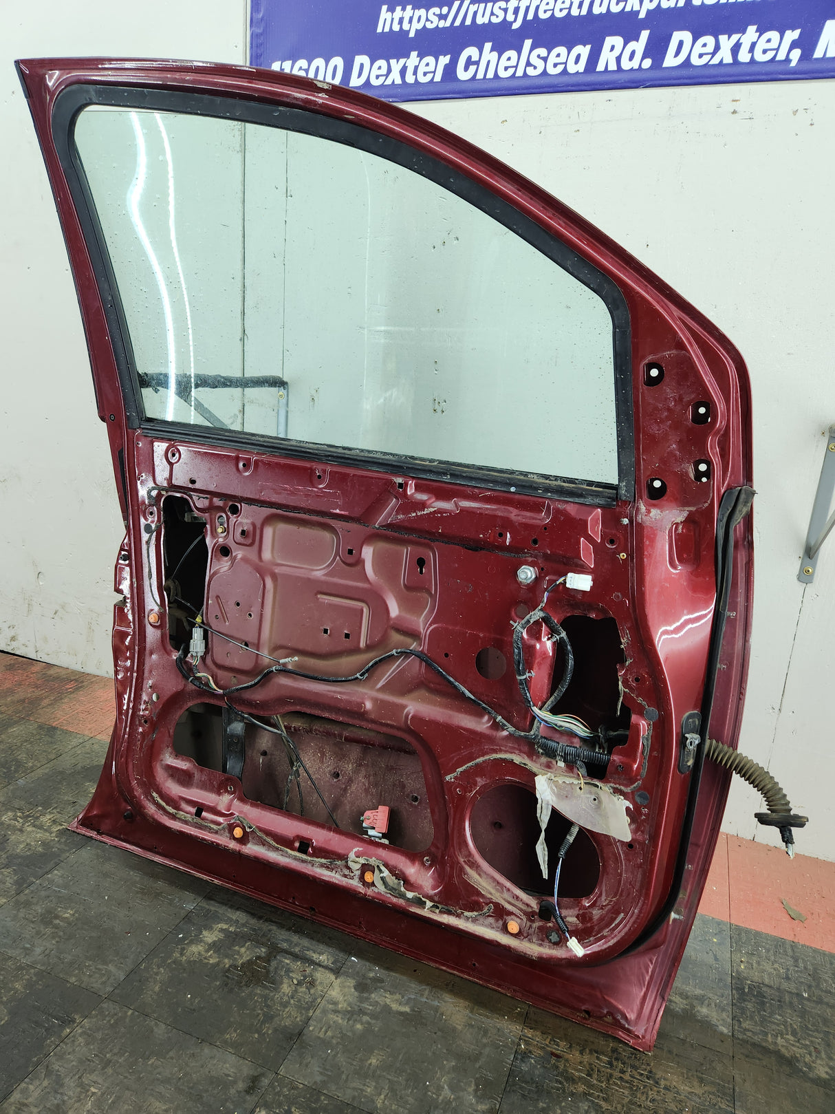 2004-2007 Nissan Titan Driver Side Front Door LH
