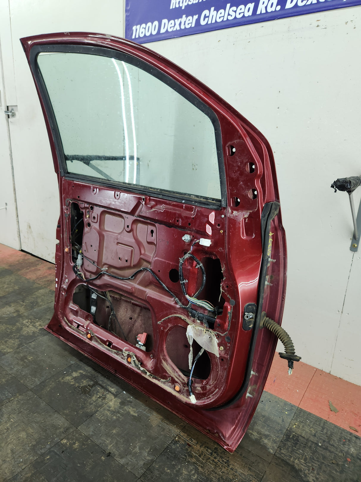 2004-2007 Nissan Titan Driver Side Front Door LH