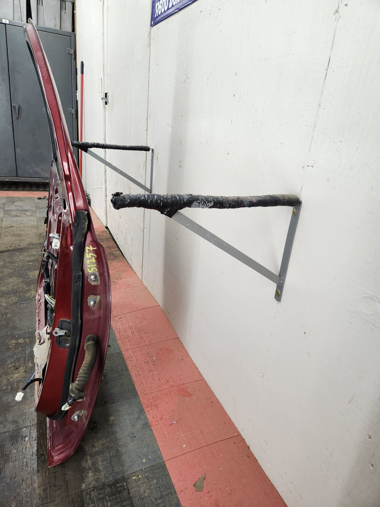 2004-2007 Nissan Titan Driver Side Front Door LH