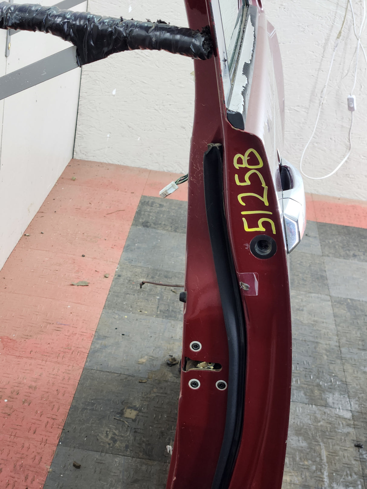 2004-2007 Nissan Titan Passenger Side Front Door RH