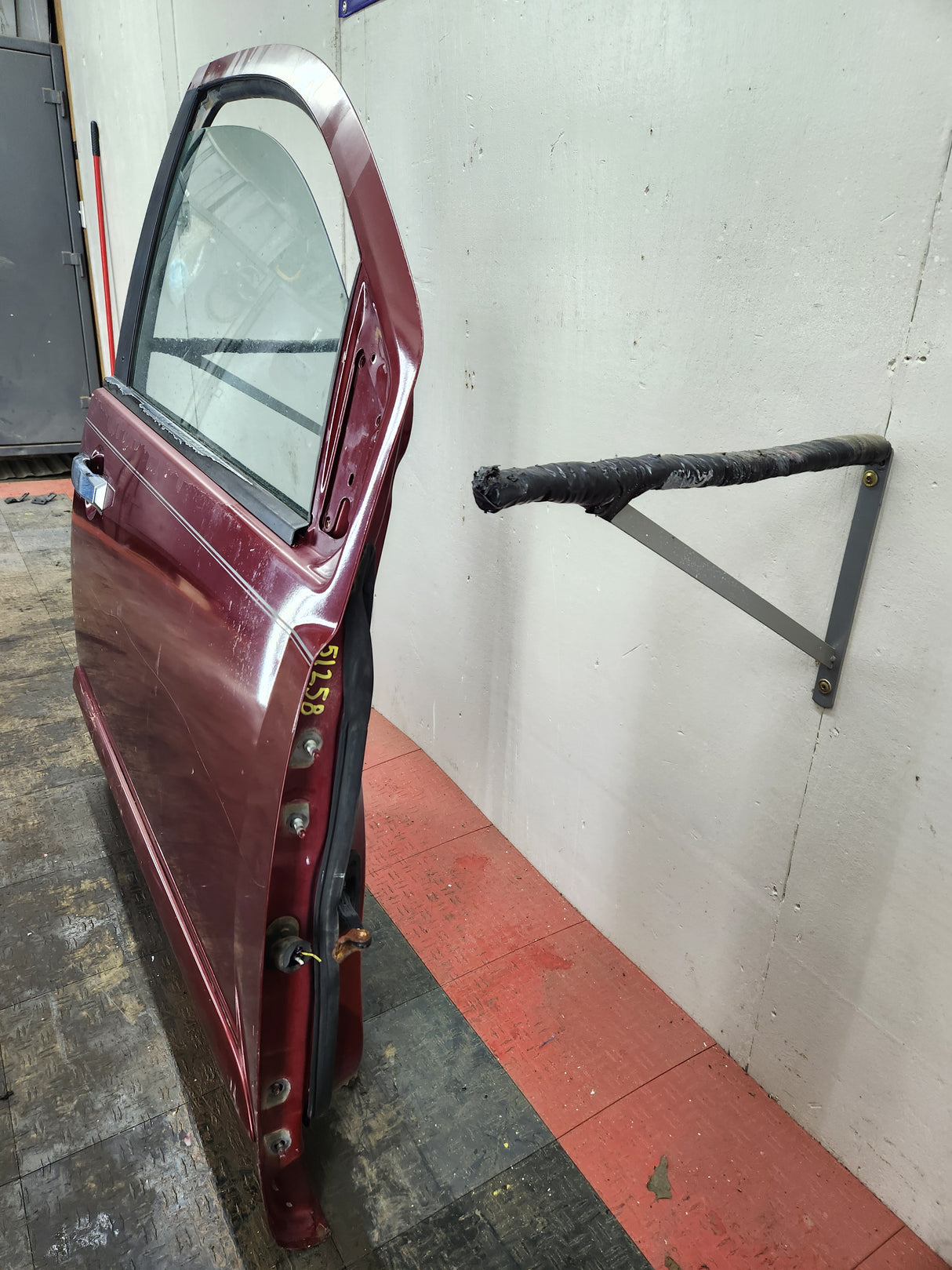 2004-2007 Nissan Titan Passenger Side Front Door RH