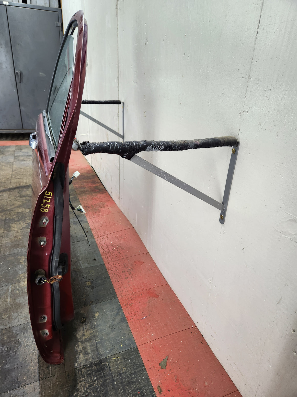 2004-2007 Nissan Titan Passenger Side Front Door RH