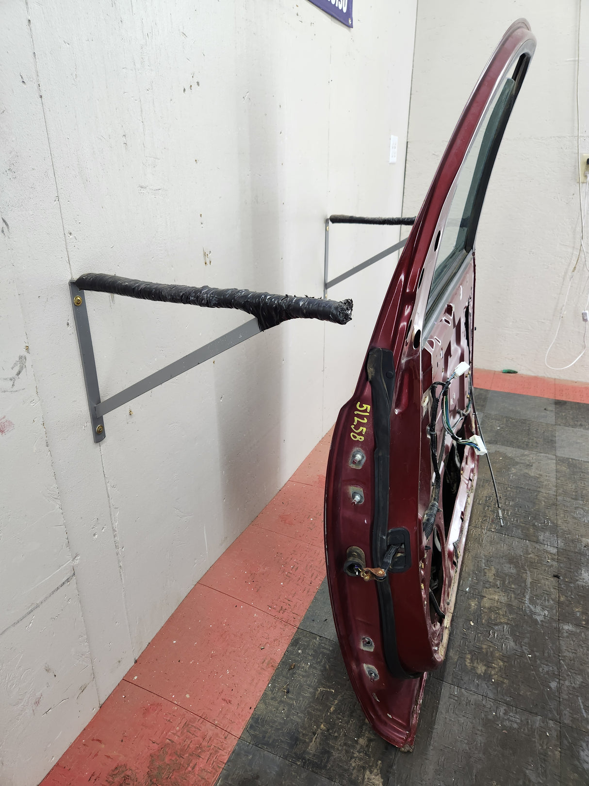 2004-2007 Nissan Titan Passenger Side Front Door RH