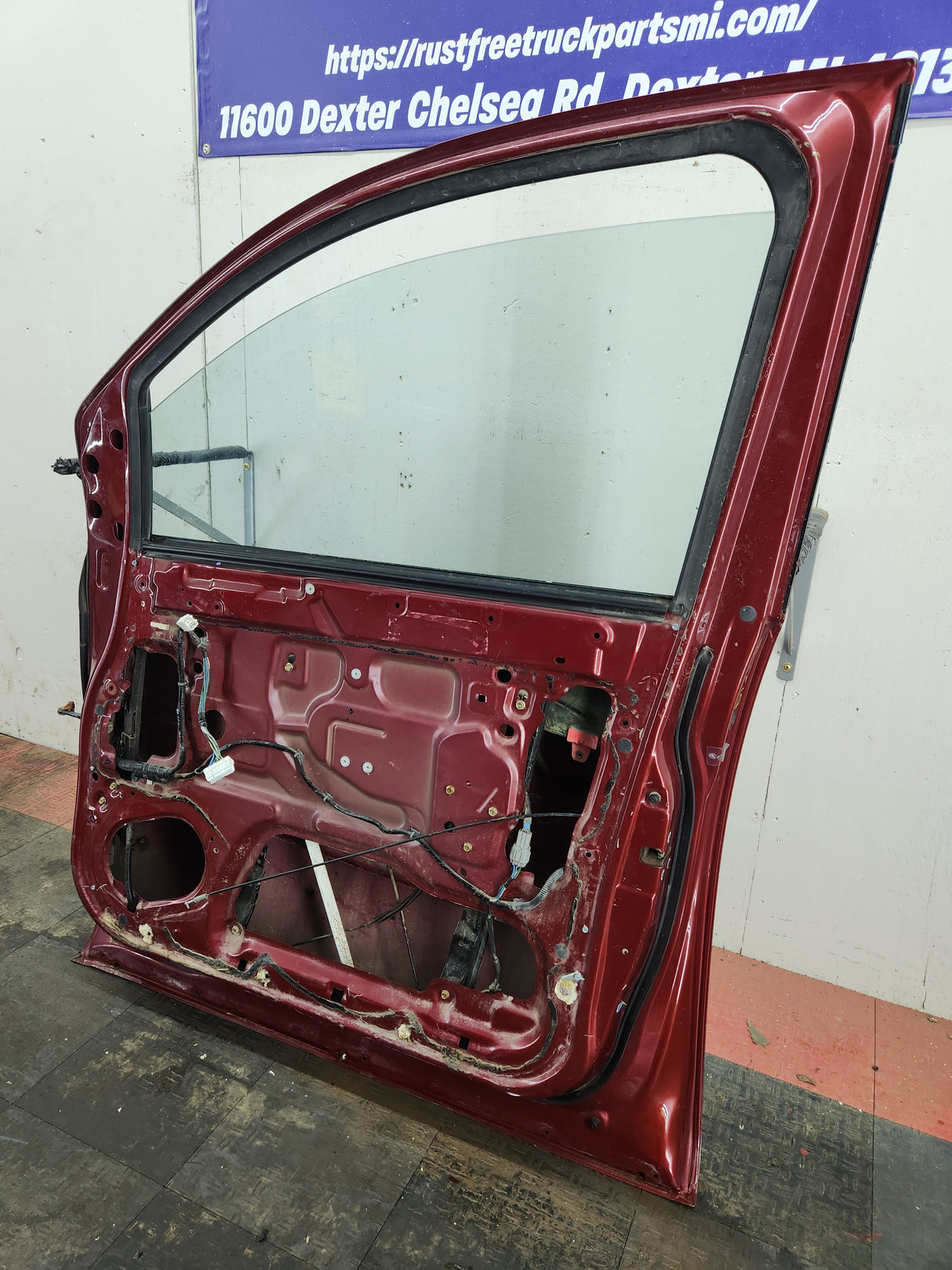 2004-2007 Nissan Titan Passenger Side Front Door RH