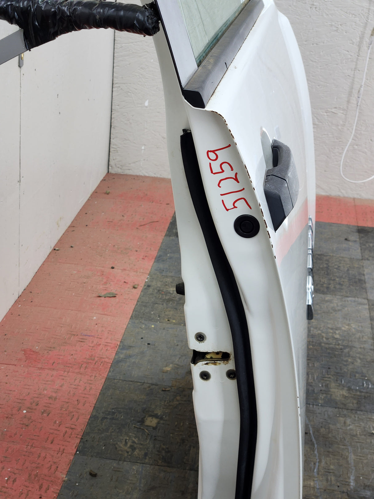 2004-2007 Nissan Titan Crew Cab Passenger Side Front Door RH