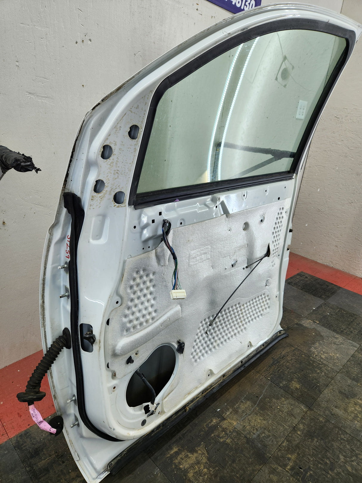 2004-2007 Nissan Titan Crew Cab Passenger Side Front Door RH