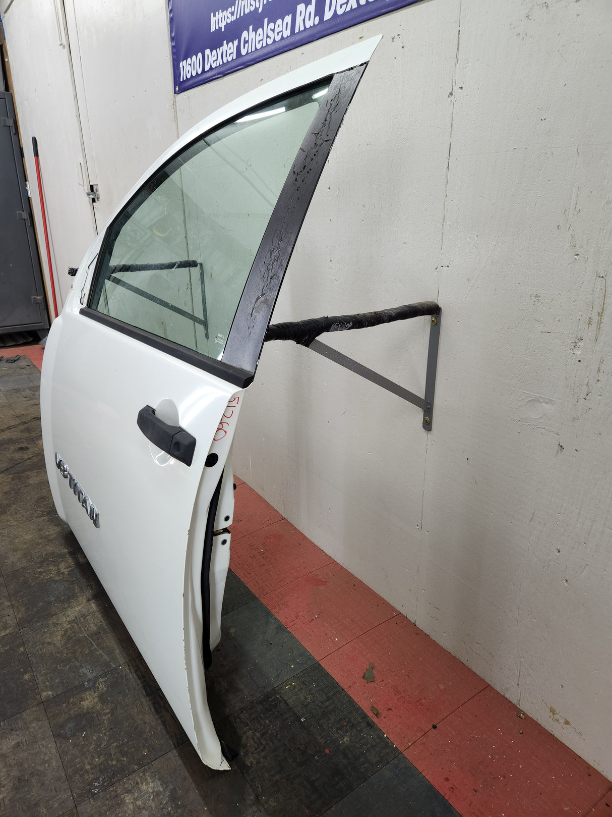 2004-2007 Nissan Titan Crew Cab Driver Side Front Door