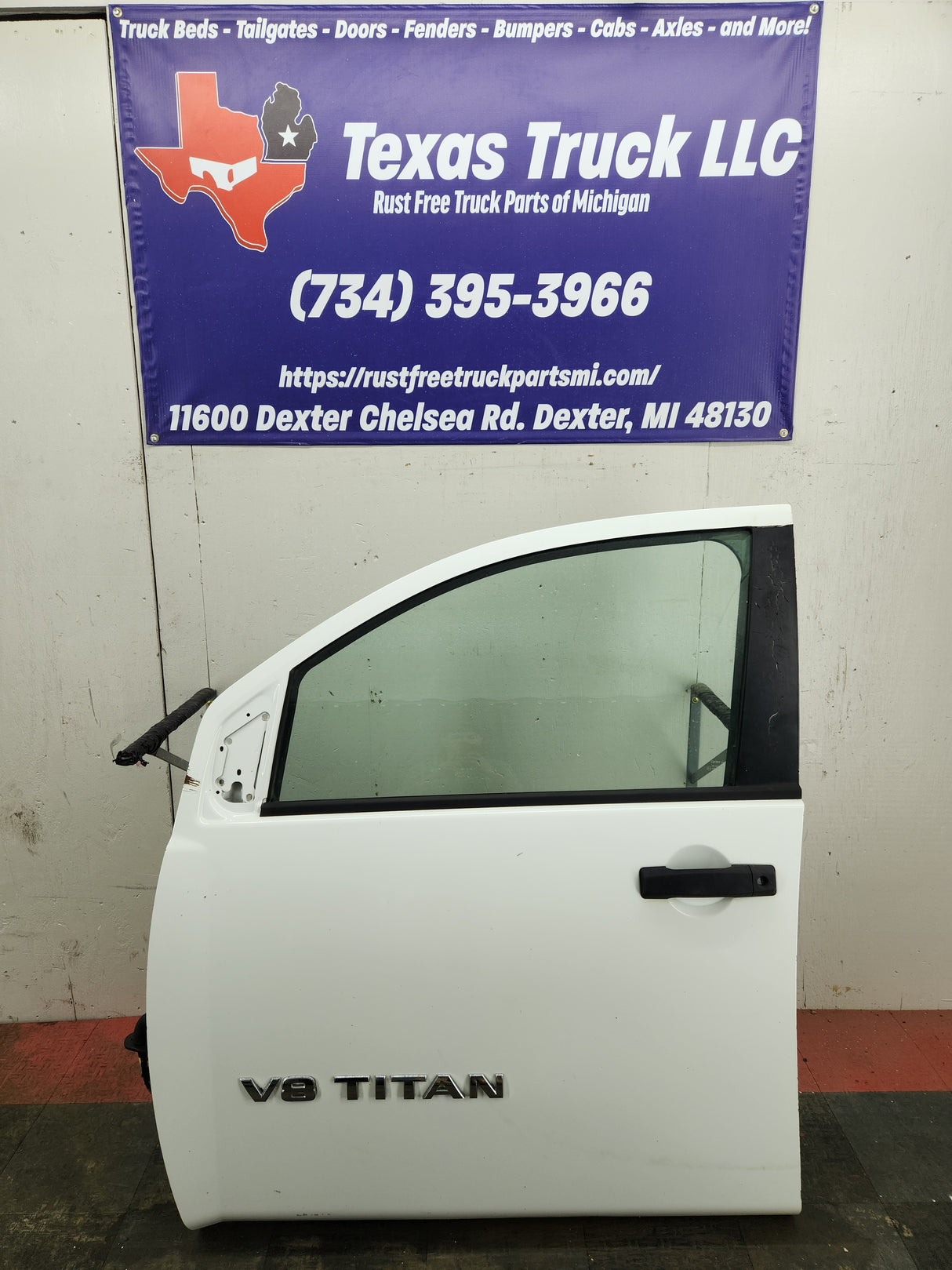 2004-2007 Nissan Titan Crew Cab Driver Side Front Door