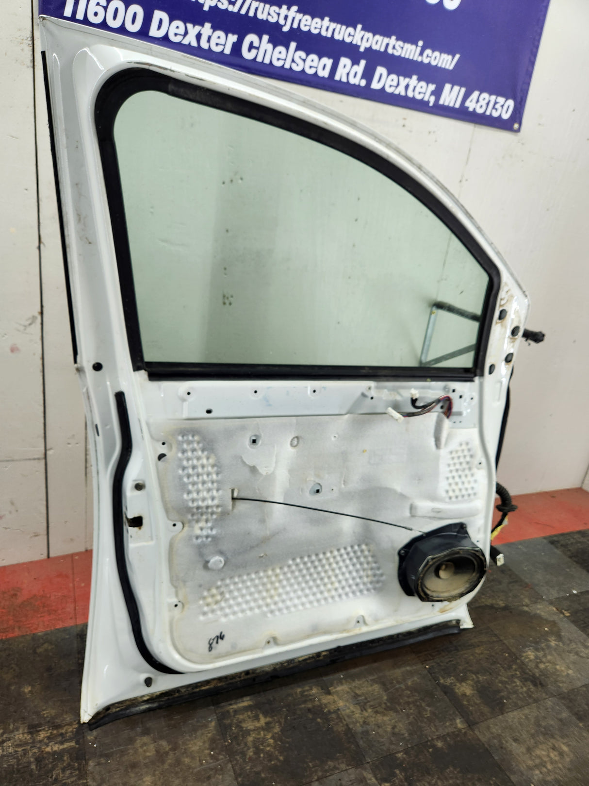 2004-2007 Nissan Titan Crew Cab Driver Side Front Door