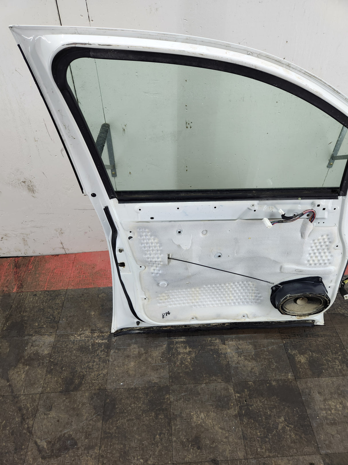 2004-2007 Nissan Titan Crew Cab Driver Side Front Door