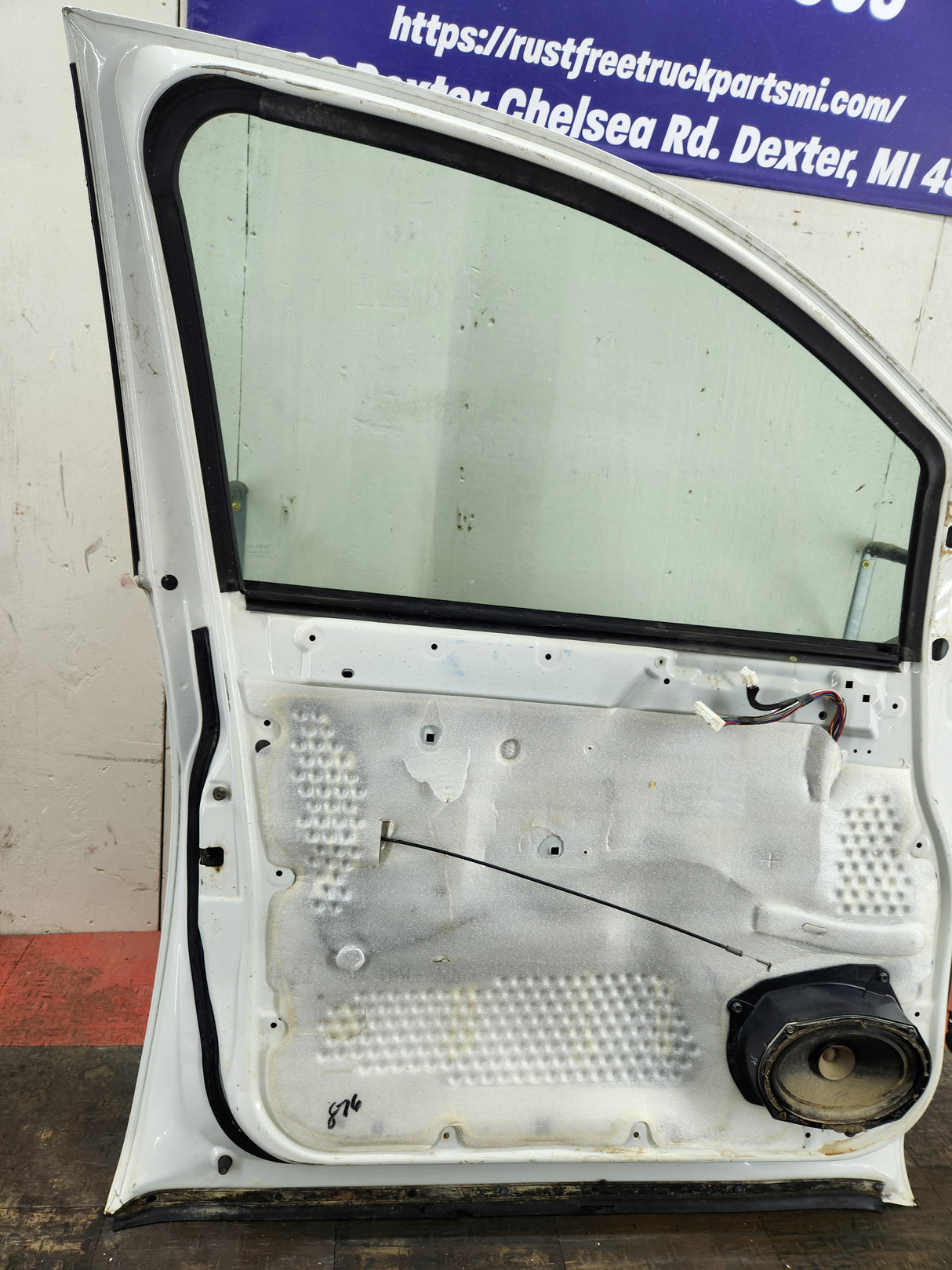 2004-2007 Nissan Titan Crew Cab Driver Side Front Door