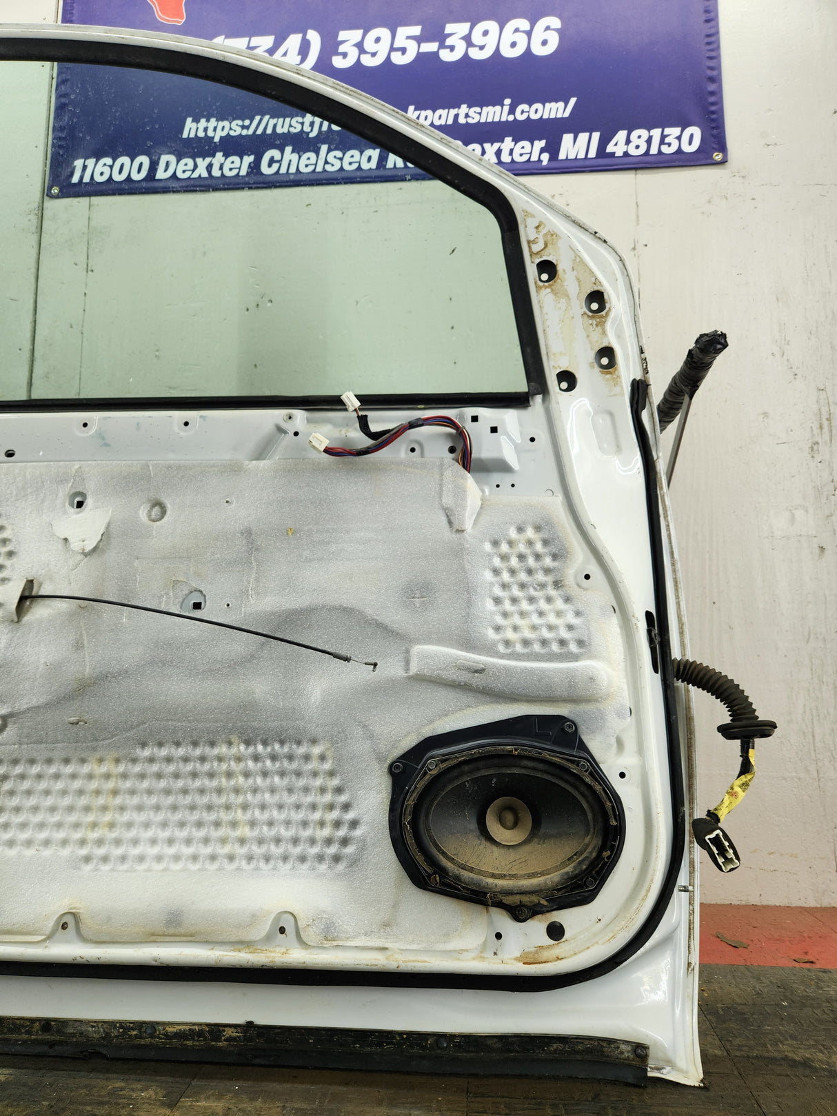 2004-2007 Nissan Titan Crew Cab Driver Side Front Door