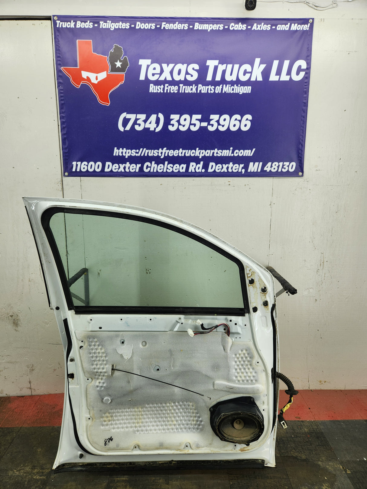 2004-2007 Nissan Titan Crew Cab Driver Side Front Door