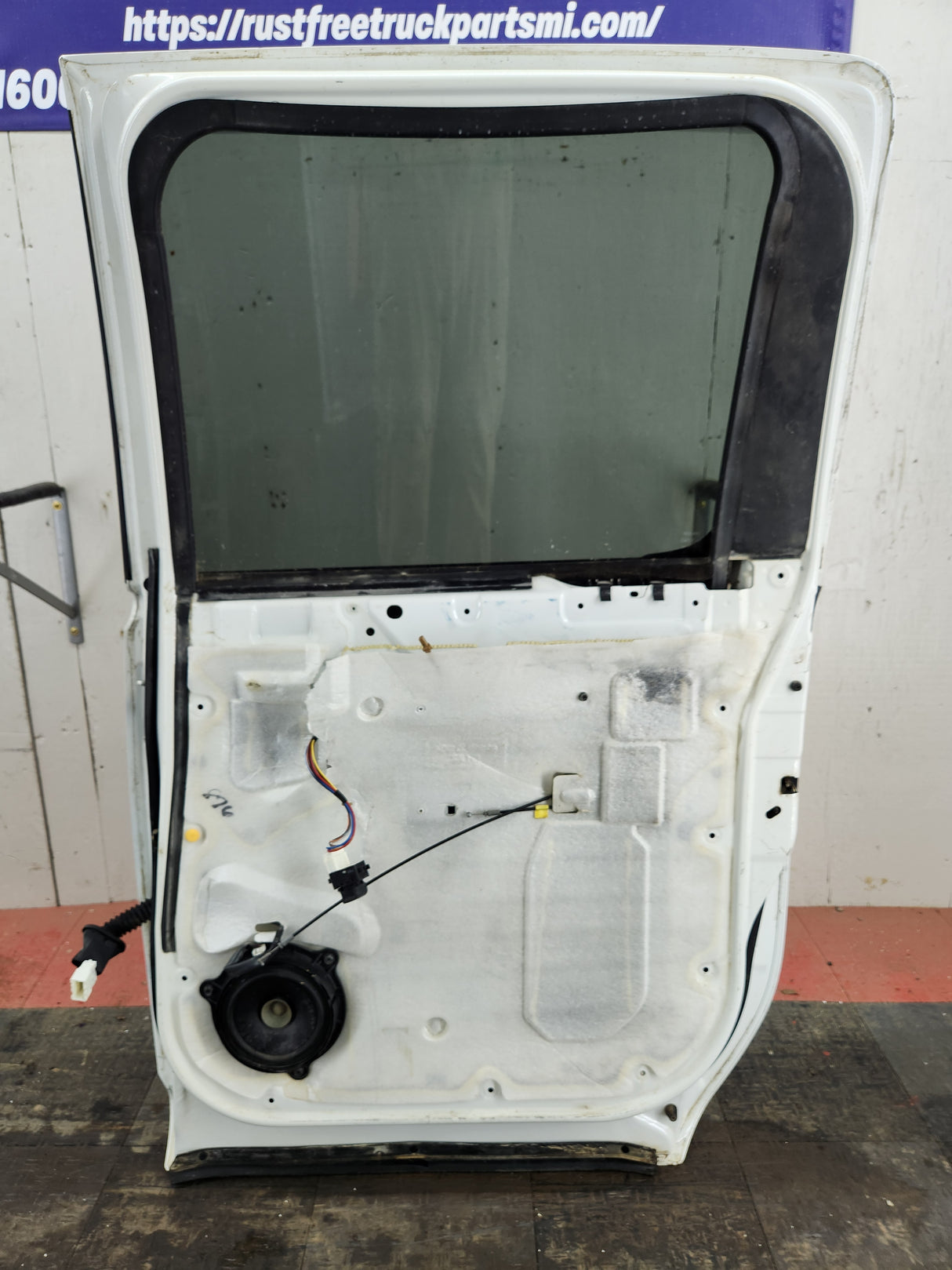 2004-2015 Nissan Titan Rear Crew Cab Passenger Side Door
