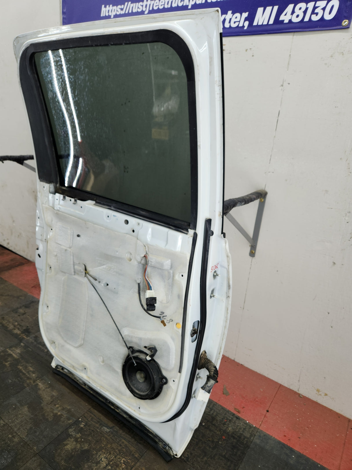 2004-2015 Nissan Titan Rear Crew Cab Driver Side Door