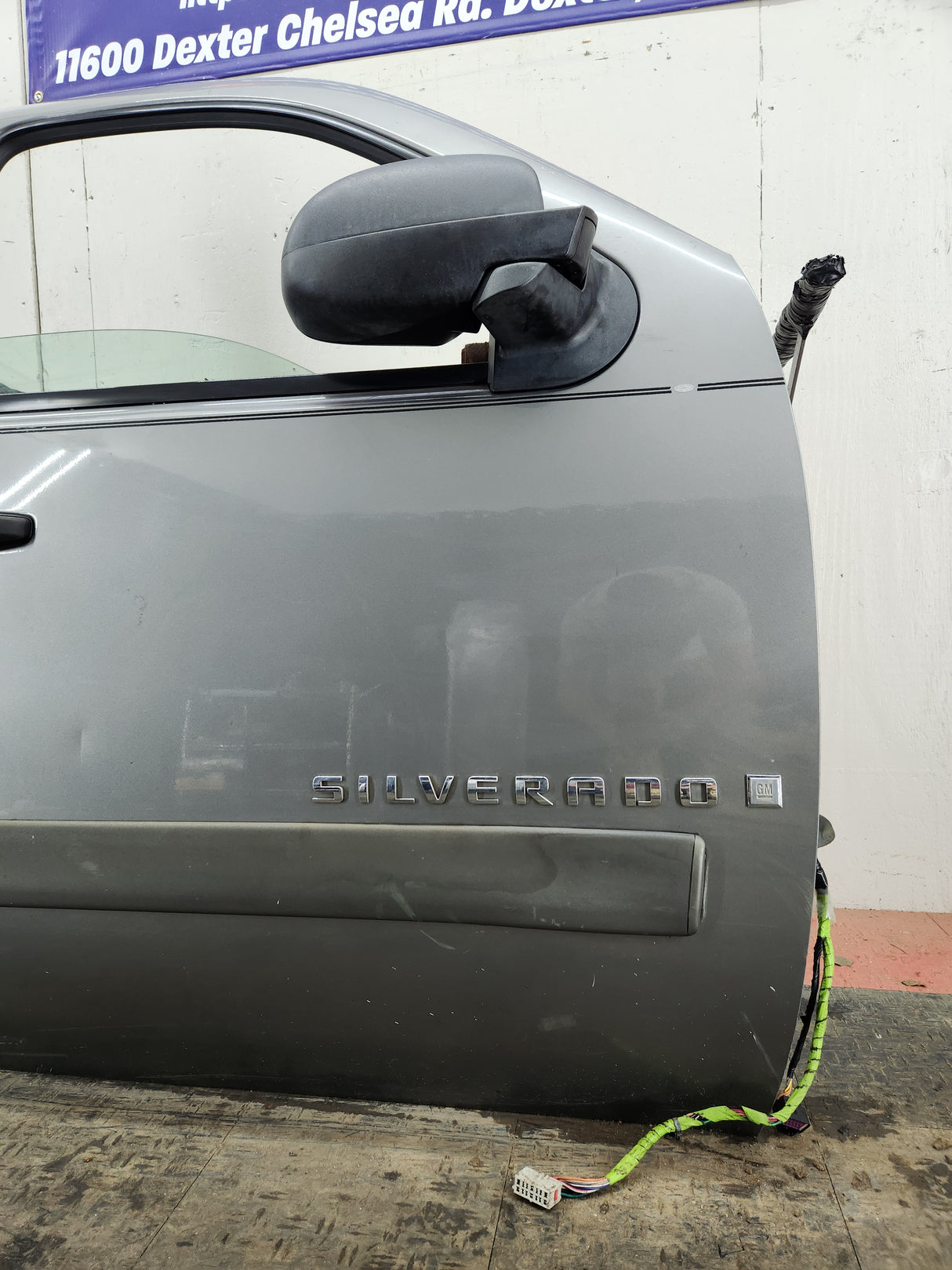 2007-2013 Chevrolet Silverado / GMC Sierra 1500 2500 3500 HD RH Front Passenger Side Door