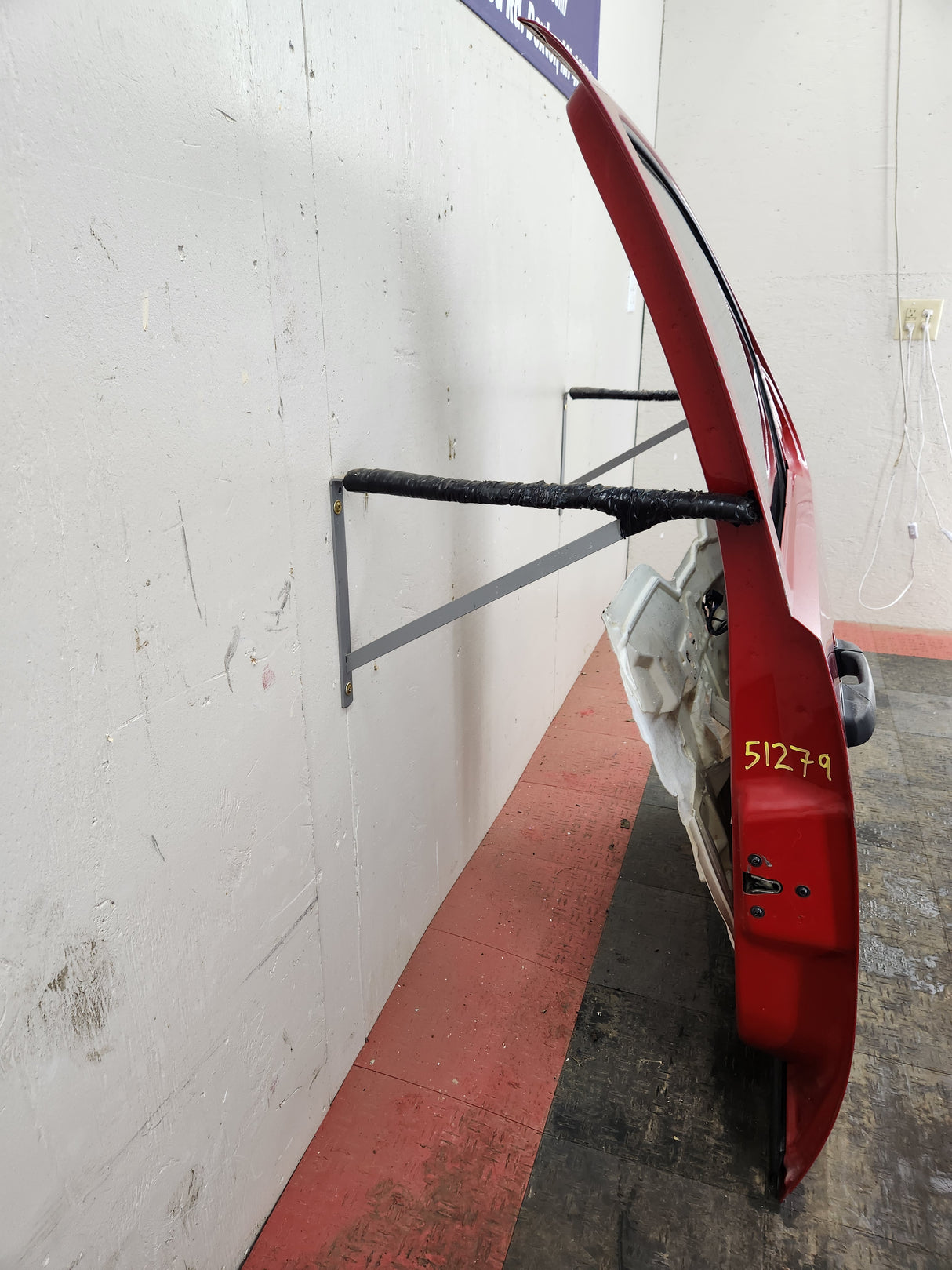 2007-2013 Chevrolet Silverado / GMC Sierra 1500 2500 3500 HD RH Front Passenger Side Door