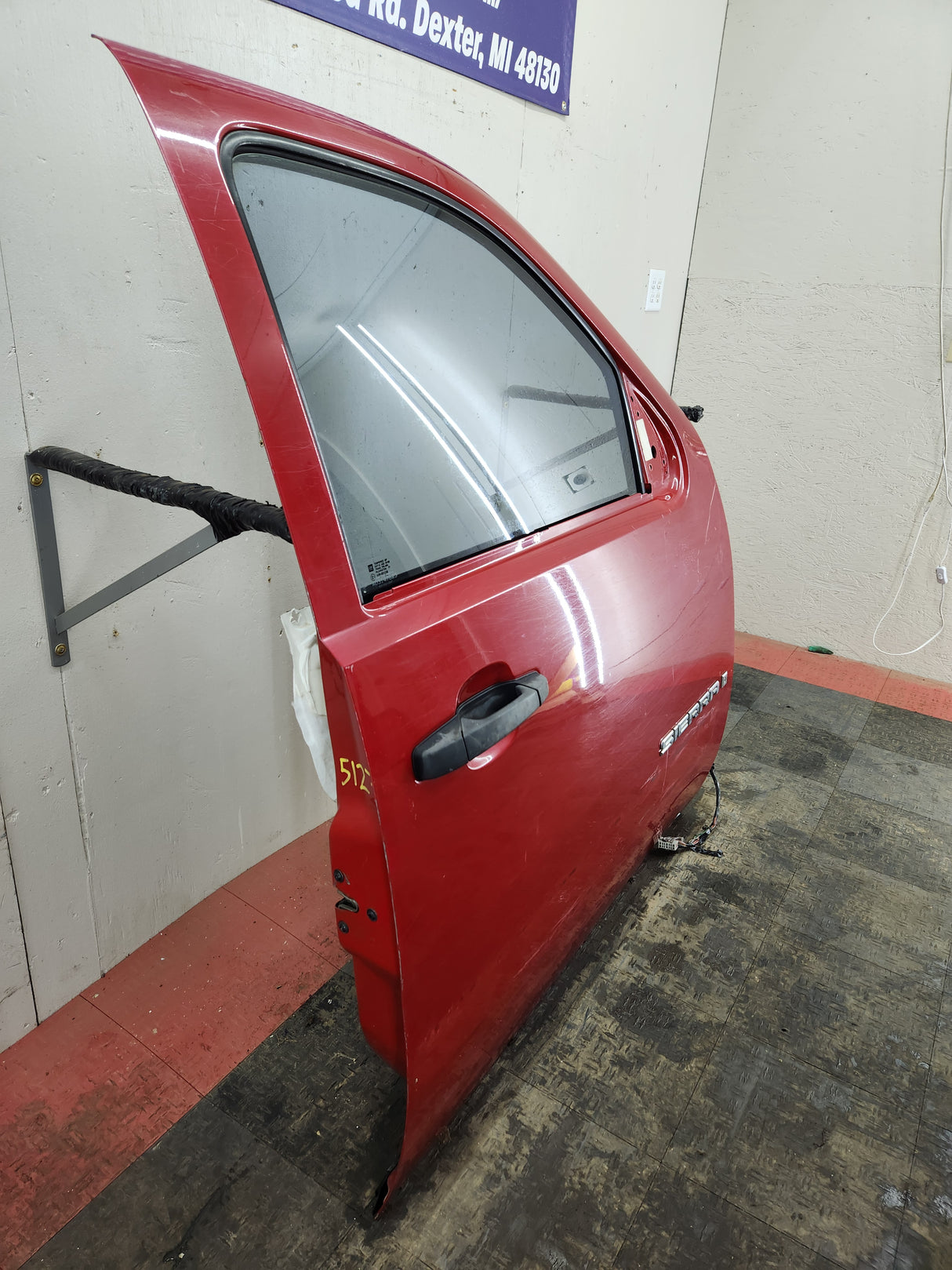 2007-2013 Chevrolet Silverado / GMC Sierra 1500 2500 3500 HD RH Front Passenger Side Door