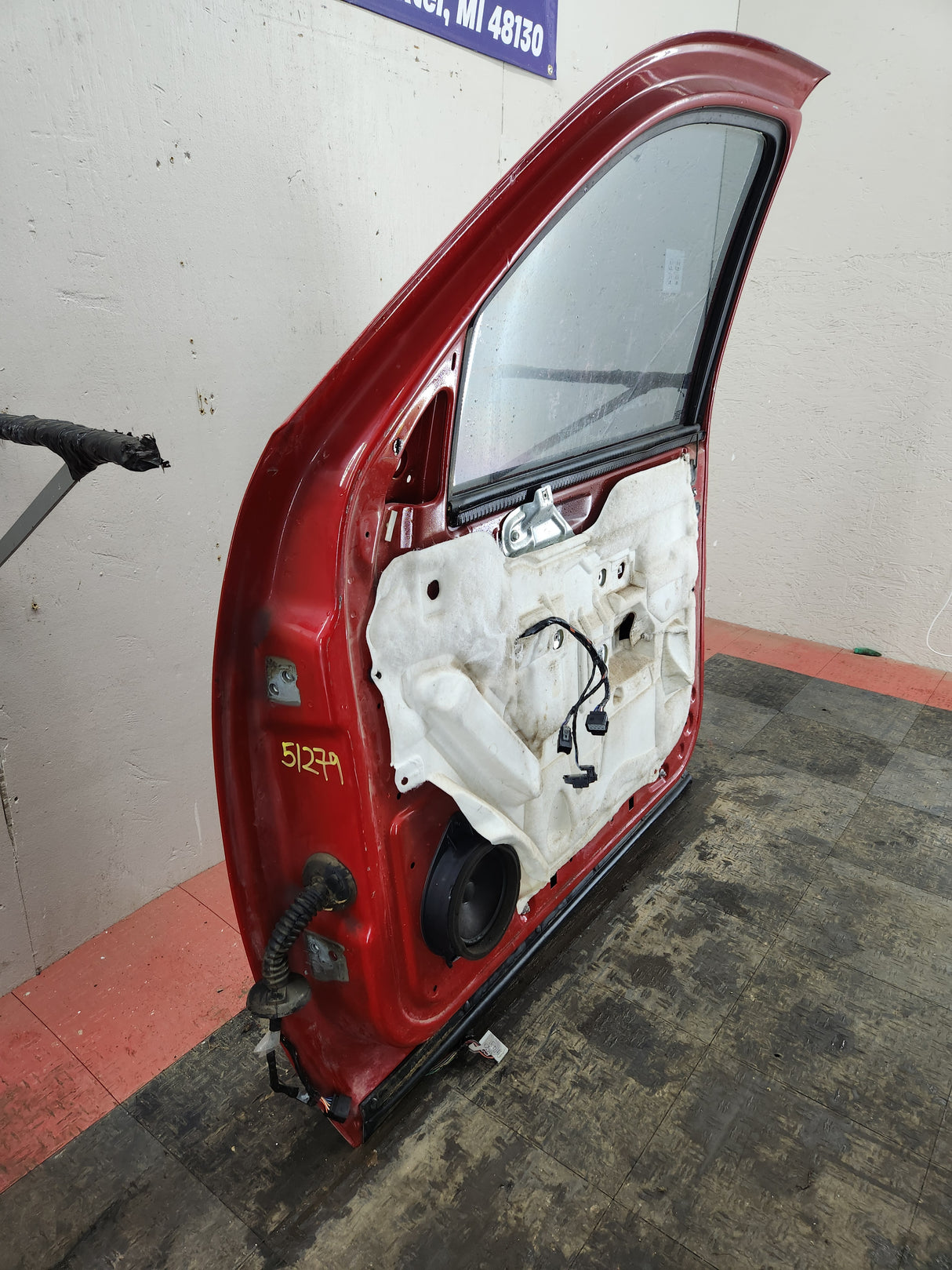 2007-2013 Chevrolet Silverado / GMC Sierra 1500 2500 3500 HD RH Front Passenger Side Door