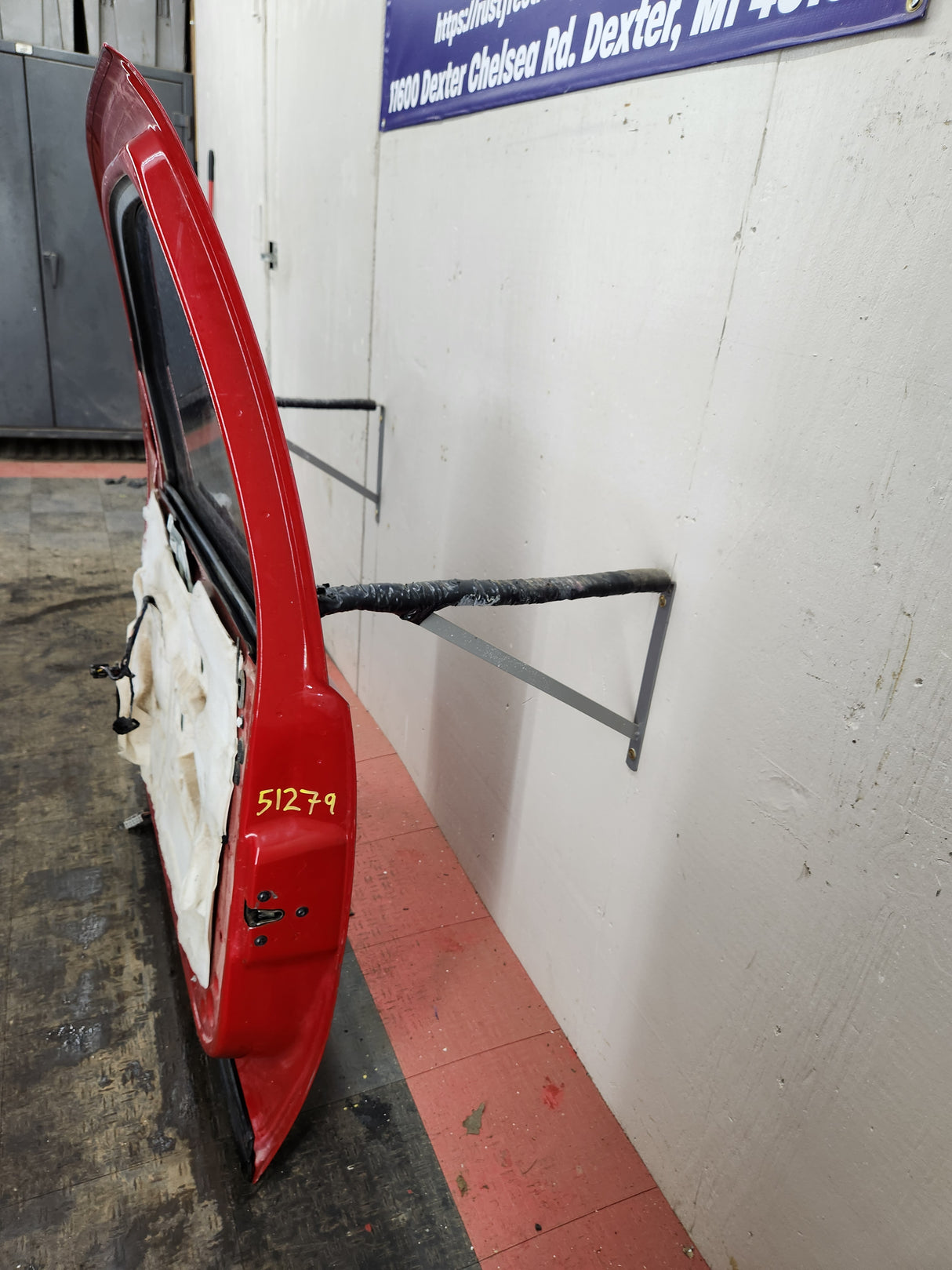 2007-2013 Chevrolet Silverado / GMC Sierra 1500 2500 3500 HD RH Front Passenger Side Door